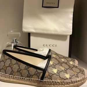 Women's GUCCI Supreme Bee Espadrilles - Size 9